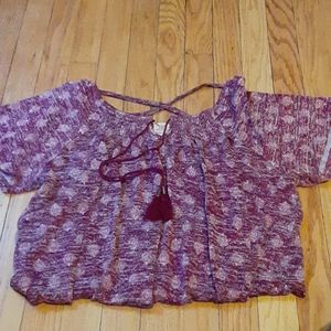 Shirts too big for me and it does not fit